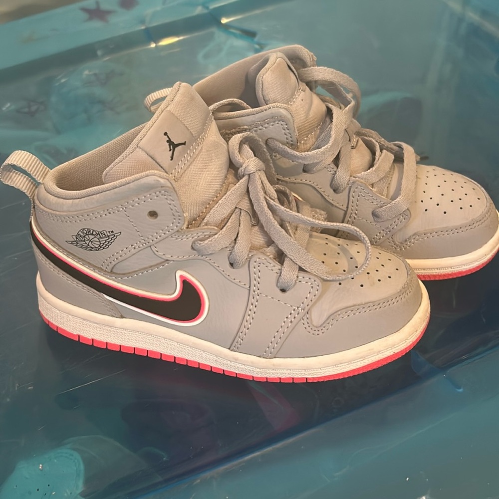 Toddler Jordan 1’s high top